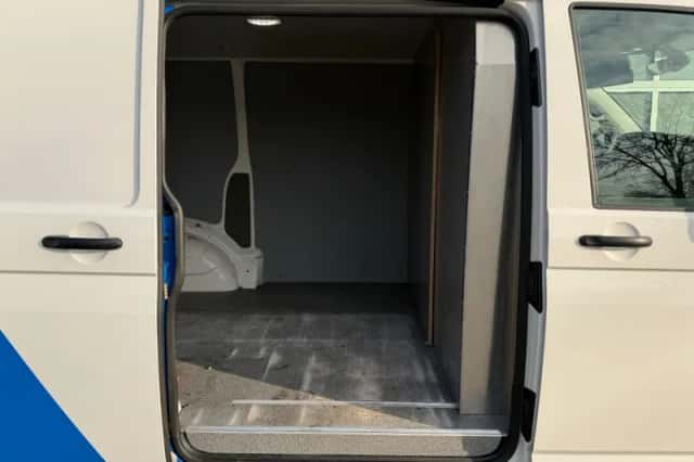 Volkswagen Transporter (2020) thumbnail 3