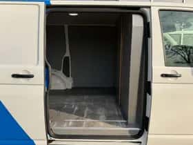 Volkswagen Transporter thumbnail 3