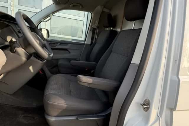 Volkswagen Transporter (2020) thumbnail 29