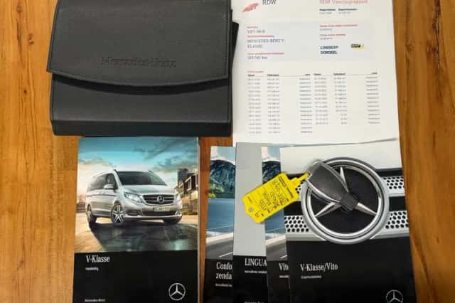 Mercedes-Benz V-Klasse (2019) thumbnail 43