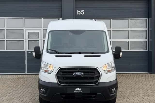 Ford Transit (2022) thumbnail 30
