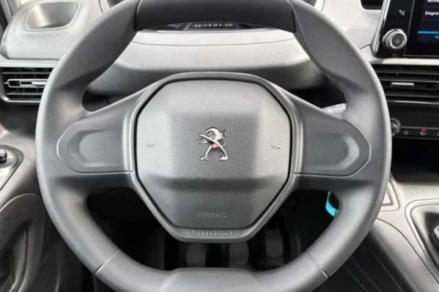 Peugeot Partner (2021) thumbnail 17
