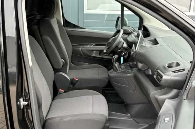 Peugeot Partner (2021) thumbnail 6