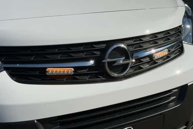Opel Vivaro (2023) thumbnail 2