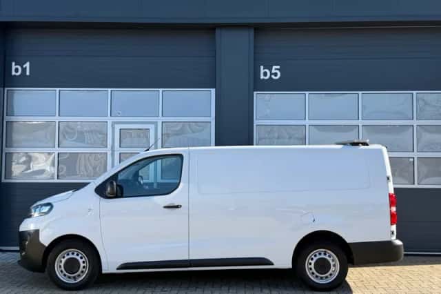 Opel Vivaro (2023) thumbnail 13