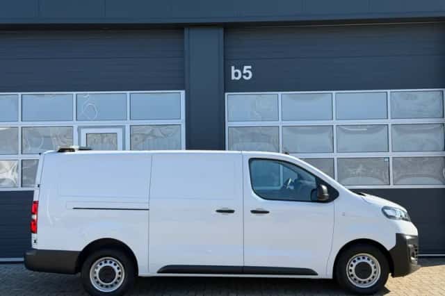 Opel Vivaro (2023) thumbnail 4