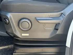 Volkswagen Crafter (2020) thumbnail 23