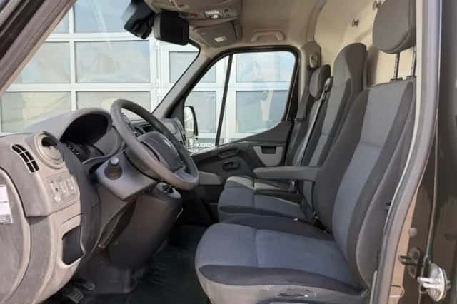 Renault Master (2015) thumbnail 18