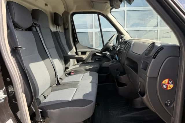 Renault Master (2015) thumbnail 5