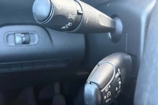 Peugeot Partner (2022) thumbnail 22