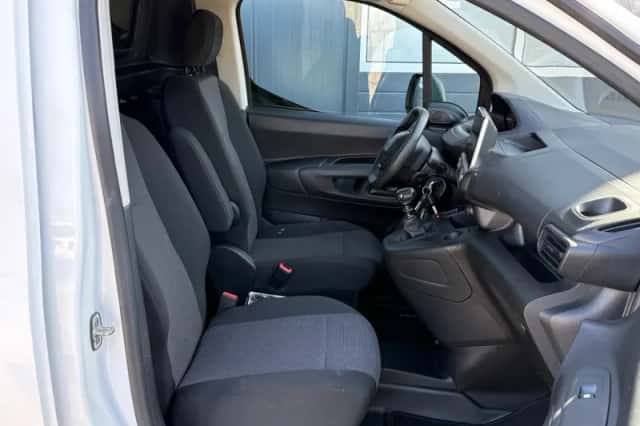 Peugeot Partner (2022) thumbnail 34
