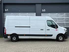 Renault Master (2023) thumbnail 2