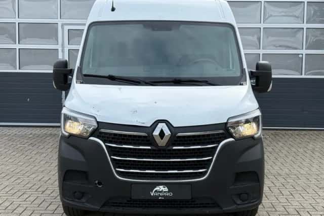 Renault Master (2023) thumbnail 13