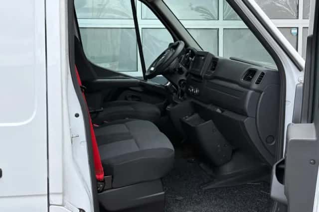 Renault Master (2023) thumbnail 6