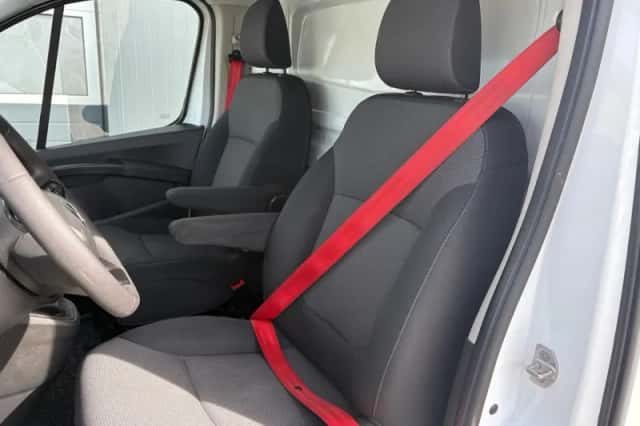Renault Trafic (2023) thumbnail 3