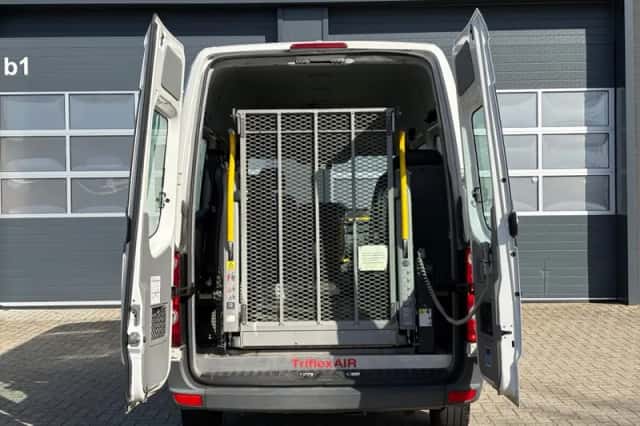 Volkswagen Crafter (2016) thumbnail 12
