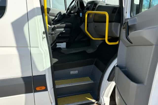 Volkswagen Crafter (2016) thumbnail 3