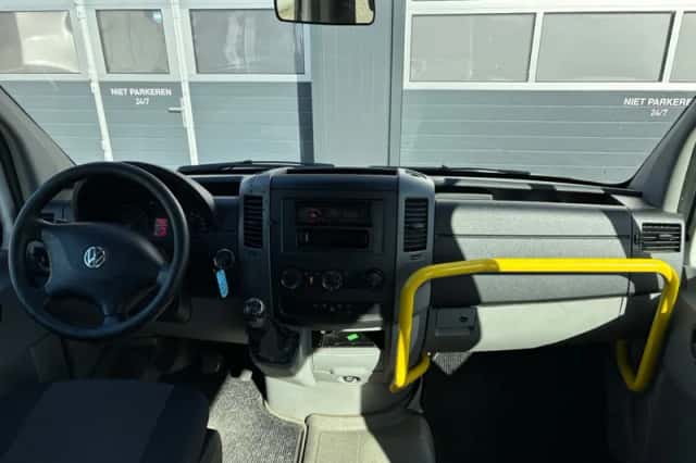 Volkswagen Crafter (2016) thumbnail 34