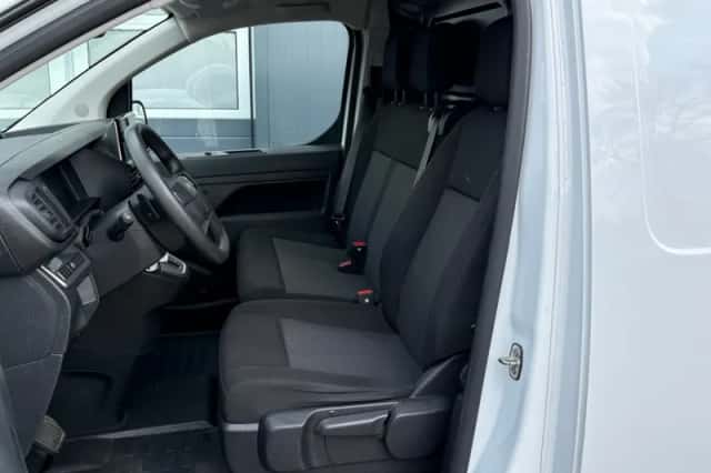 Opel Vivaro (2024) thumbnail 19