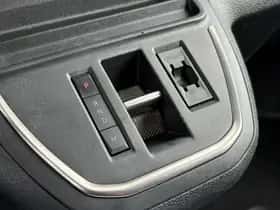 Opel Vivaro thumbnail 3