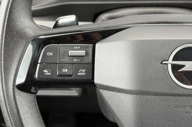 Opel Vivaro (2024) thumbnail 24