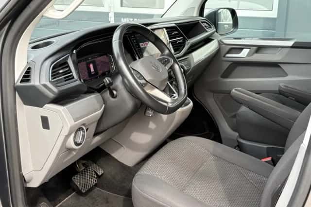Volkswagen Transporter (2021) thumbnail 19