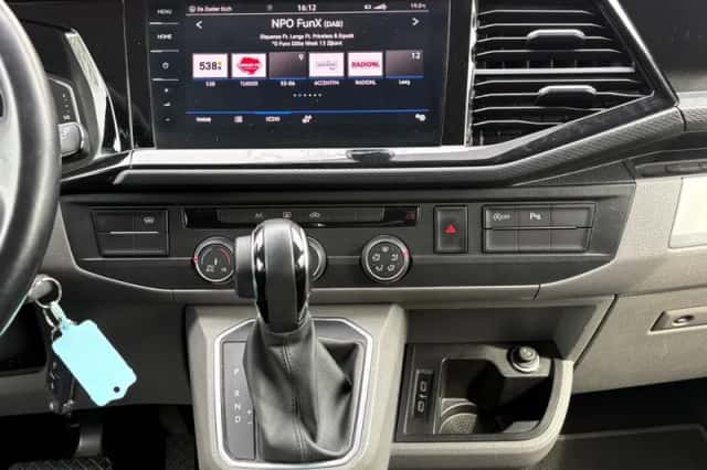 Volkswagen Transporter (2021) thumbnail 28
