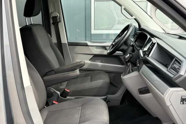 Volkswagen Transporter (2021) thumbnail 9