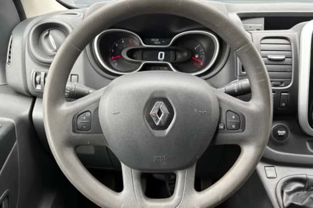 Renault Trafic (2021) thumbnail 21
