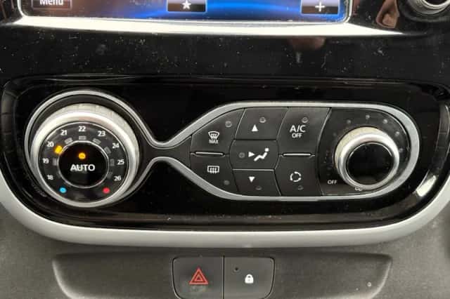 Renault Trafic (2021) thumbnail 28