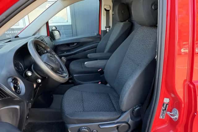 Mercedes-Benz Vito (2020) thumbnail 21