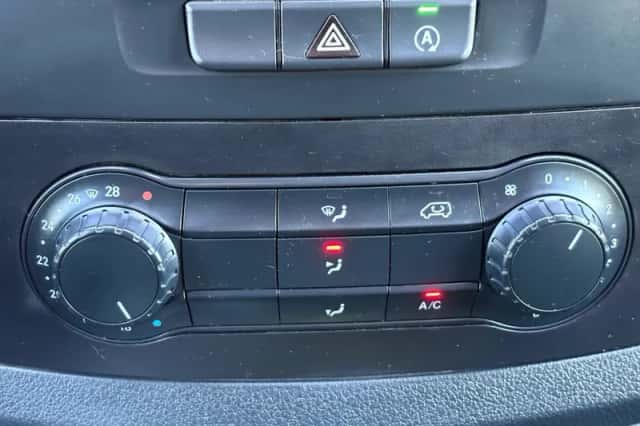 Mercedes-Benz Vito (2020) thumbnail 30
