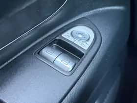 Mercedes-Benz Vito (2020) thumbnail 38