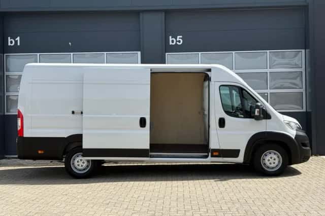 Opel MOVANO (2024) thumbnail 2