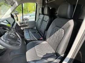 Volkswagen Crafter (2018) thumbnail 20
