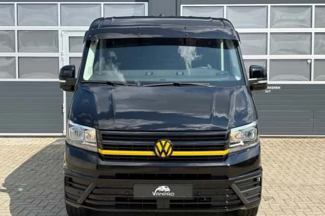 Volkswagen Crafter (2018) thumbnail 3