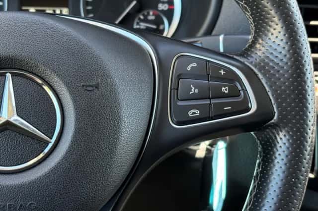 Mercedes-Benz Vito (2019) thumbnail 26