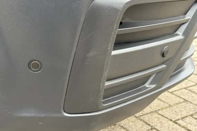 Volkswagen Crafter (2018) thumbnail 16