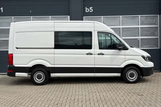 Volkswagen Crafter (2018) thumbnail 4