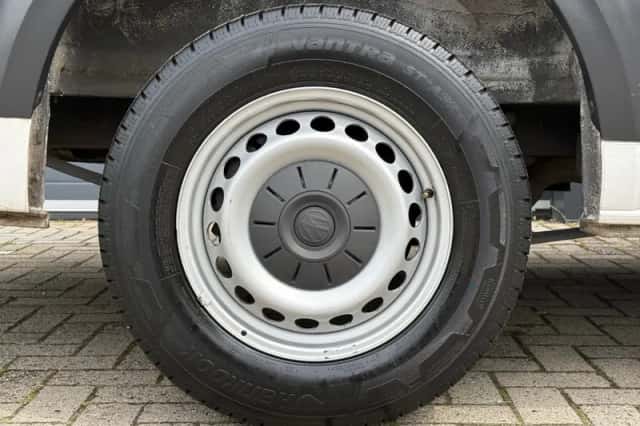 Volkswagen Crafter (2018) thumbnail 7