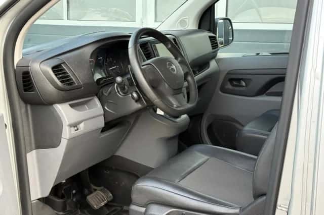 Opel Vivaro (2022) thumbnail 16