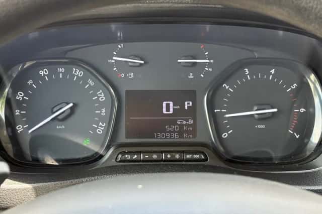 Opel Vivaro (2022) thumbnail 23
