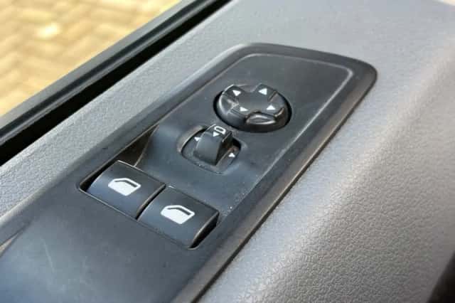 Opel Vivaro (2022) thumbnail 27
