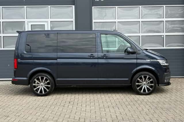 Volkswagen Transporter (2021) thumbnail 4