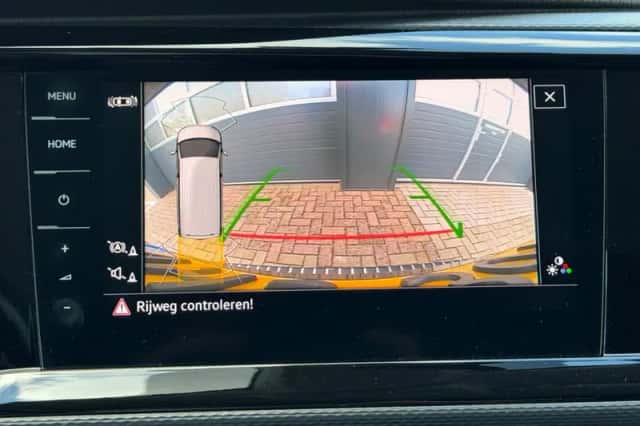 Volkswagen Transporter (2021) thumbnail 38