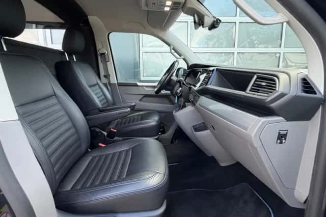 Volkswagen Transporter (2021) thumbnail 5