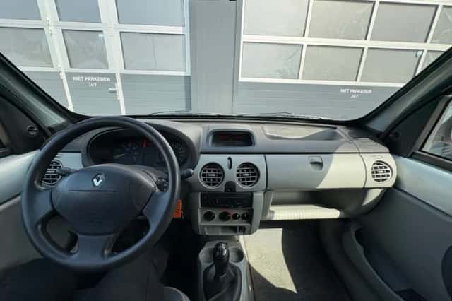 Renault Kangoo (2008) thumbnail 3