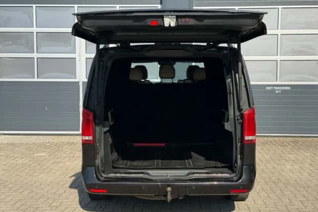 Mercedes-Benz V-Klasse (2016) thumbnail 11