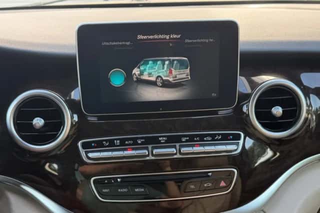 Mercedes-Benz V-Klasse (2016) thumbnail 32