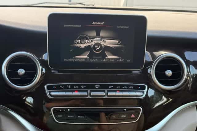 Mercedes-Benz V-Klasse (2016) thumbnail 33